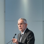 Alexander Van der Bellen